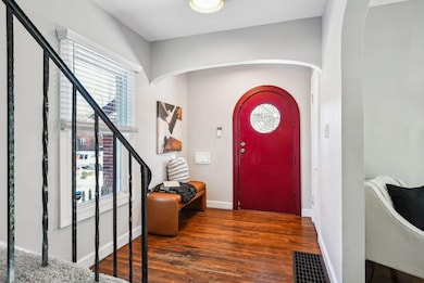 4-web-or-mls-1049-berkeley-rd