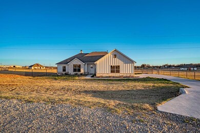 212 Dover Ct, Brock, TX 76087 - photo 3