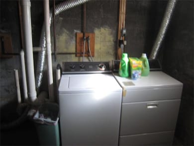 22 Union St unit B, Milford, MA 01757 - photo 6