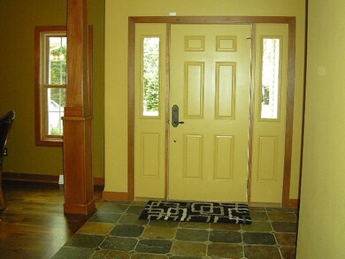 4881 Highwood Cir, Middleton, WI 53562 - photo 2