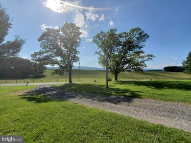 14421 Winchester Grade Rd, Berkeley Springs, WV 25411 - photo 3