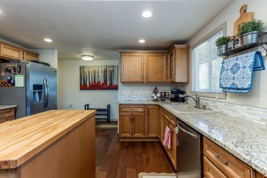 Granite counters & butcher block