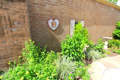 516 Towne Ct, Alvin, TX 77511 - photo 7