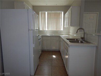 2201 Ramsgate Dr unit 325, Henderson, NV 89074 - photo 4