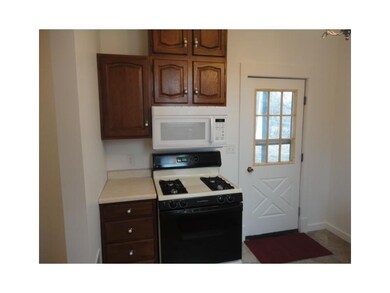 Kitchen. Built in brand new gas stove and microwav