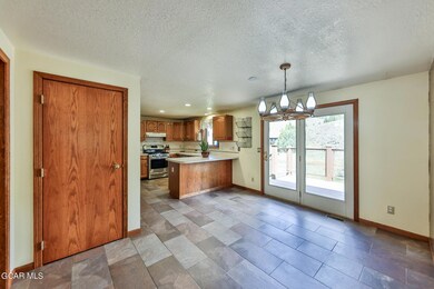 Dining Area to Kitchen