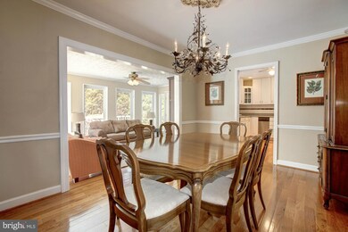 10820 Stanhope Place, Fairfax, VA 22032 - photo 7