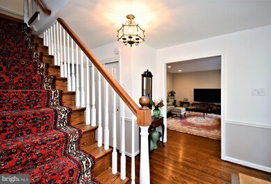 816 Glenn Cir, Wayne, PA 19087 - photo 6