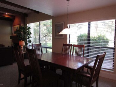 Eat in kitchen