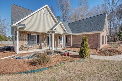 1105 Sunnyfield Ct unit L 6 & L 2, Dallas, NC 28034 - photo 5