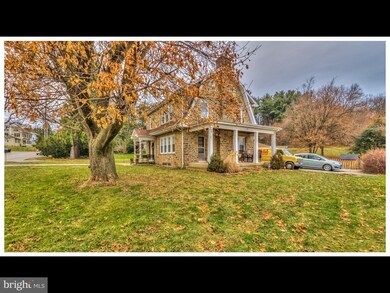 815 E Main St, Dallastown, PA 17313 - photo 3