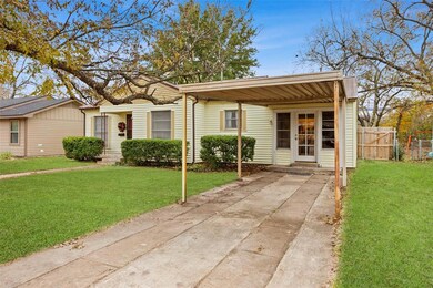 252 E Boyd St, Bonham, TX 75418 - photo 3