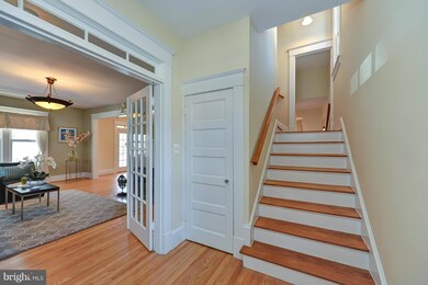819 Fulton Ave, Falls Church, VA 22046 - photo 4
