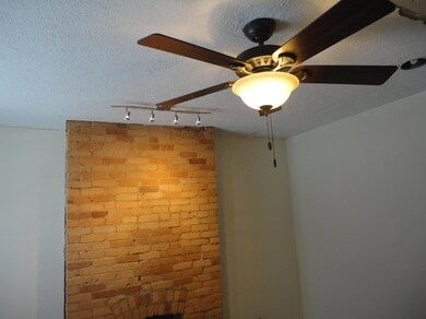 Living Room (4)