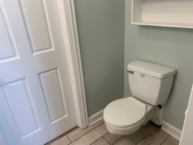 844 Sheldon Ave, Aurora, IL 60506 - photo 5