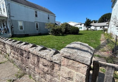 326 Washington St, Freeland, PA 18224 - photo 7