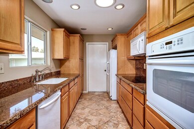 9875 W Country Club Ct, Sun City, AZ 85373 - photo 3