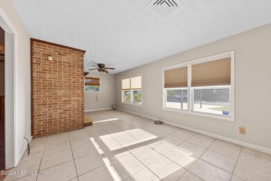 5557 Green Forest Dr, Jacksonville, FL 32244 - photo 6