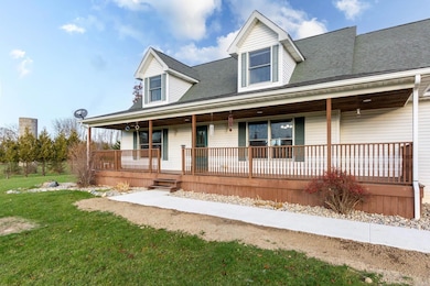 575 Stoddard Rd, Columbus, MI 48063 - photo 3