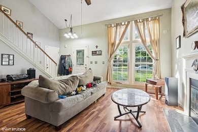 1329 Gloucester Cir, Carol Stream, IL 60188 - photo 4