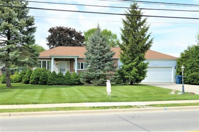 922 Collins Ave, Marysville, OH 43040 - photo 2