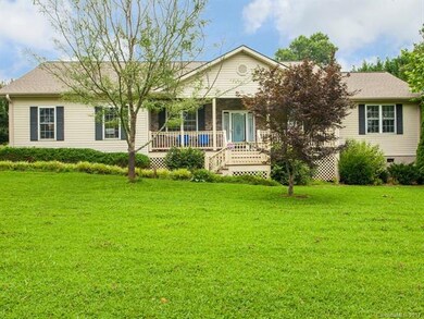 329 Hyder Allen Ln, Hendersonville, NC 28792 - photo 2