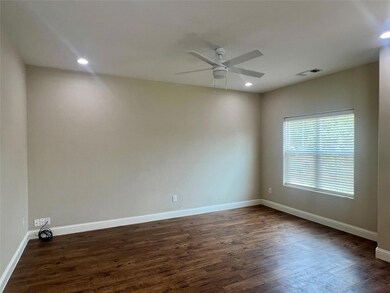 601 E Carter St, Sherman, TX 75090 - photo 5