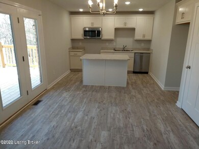 512B502E-6BDE-46A7-857C-358D7219EFCD