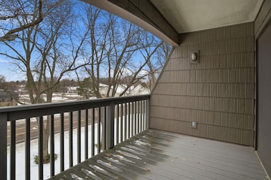 2800 Hamline Ave N unit 317, Roseville, MN 55113 - photo 4