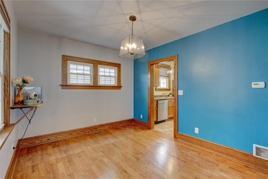 905 G Ave NW, Cedar Rapids, IA 52405 - photo 7