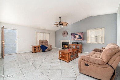 8726 W Sheridan St - 02