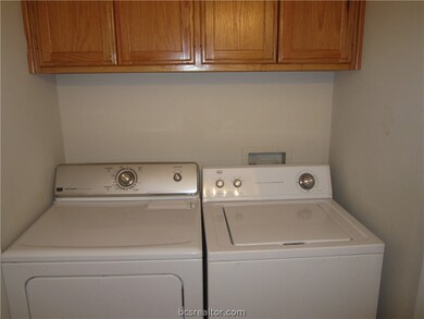 2519 Ashford Dr, College Station, TX 77840 - photo 6