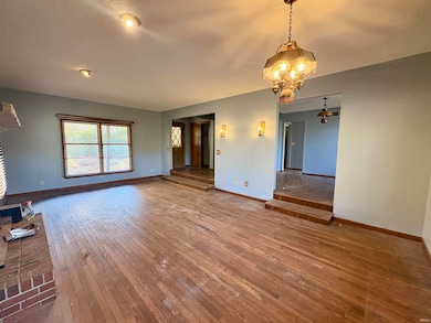 7548 W Ridgeview Cir, Logansport, IN 46947 - photo 6