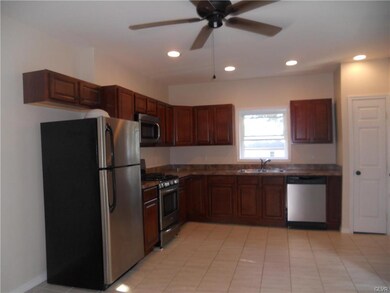 738 George St, Pen Argyl, PA 18072 - photo 4