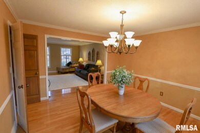 2123 S 30th St, Quincy, IL 62301 - photo 4