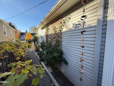 705 N 1st St, Bismarck, ND 58501 - photo 6