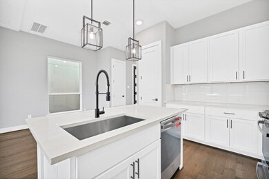 4508 Whitney Park Way, Houston, TX 77022 - photo 4