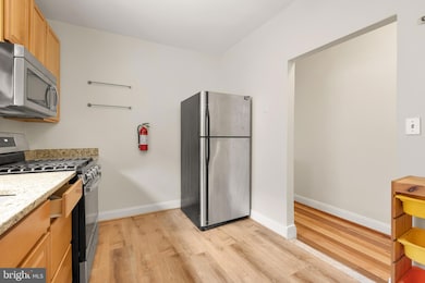 730 15th St SE unit 2, Washington, DC 20003 - photo 4