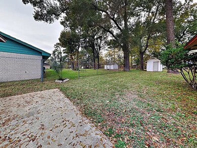 7625 Lakewood Dr, Houston, TX 77016 - photo 6