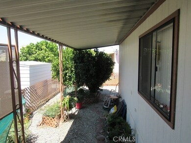 1525 W Oakland Ave unit 30, Hemet, CA 92543 - photo 3