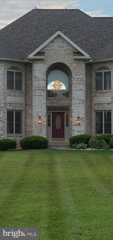 200 Amanda Dr unit 16, Littlestown, PA 17340 - photo 2