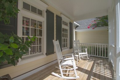 1460 Quadrant Cir-large-005-10-Front Por
