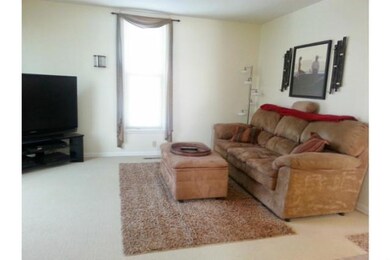 520 E 4th St N, Newton, IA 50208 - photo 5