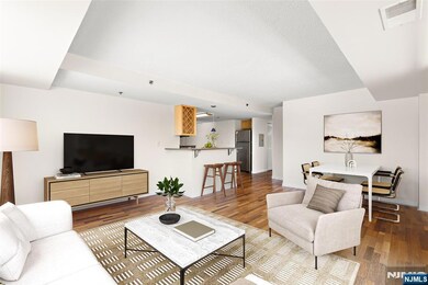 The Sky Club unit 12Q, Hoboken, NJ 07030 - photo 4