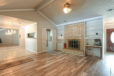 16750 Gleneagle Dr N, Conroe, TX 77385 - photo 6