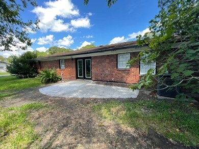 2511 Cherry St, Brunswick, GA 31520 - photo 2