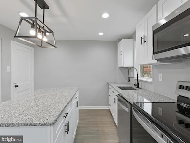 1006 Butler St, Chester, PA 19013 - photo 5