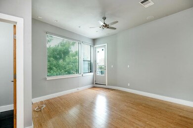 Empty room with plenty of natural light, ceiling 