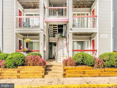 9907 Boysenberry Way unit 110, Gaithersburg, MD 20879 - photo 2