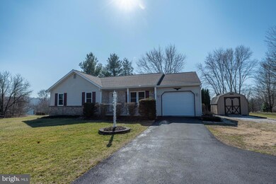 120 Goldfinch Ln, Honey Brook, PA 19344 - photo 2